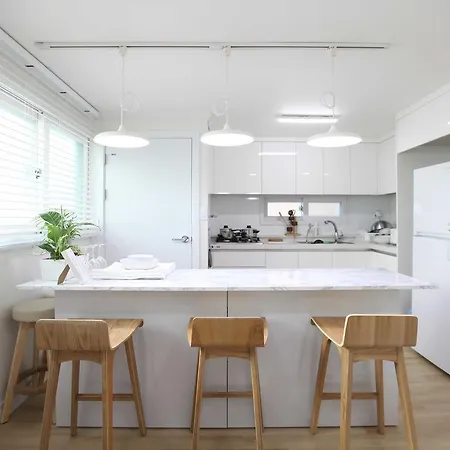 Log House Apartment